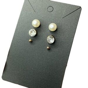 Pearl stud earring set